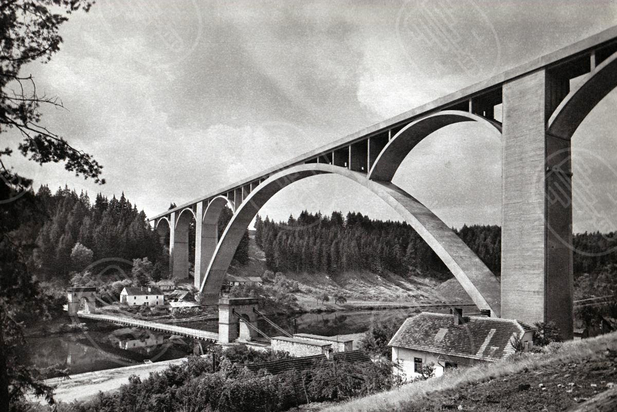 obr. k článku: Firma Lanna